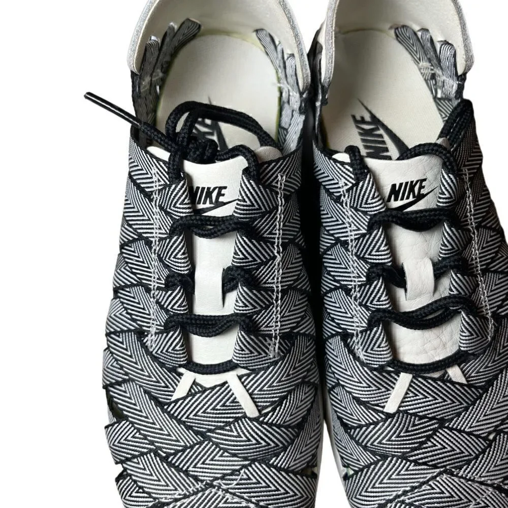 NIKE WOMEN WOMEN'S NIKE JUVENATE WOVEN PREMIUM.